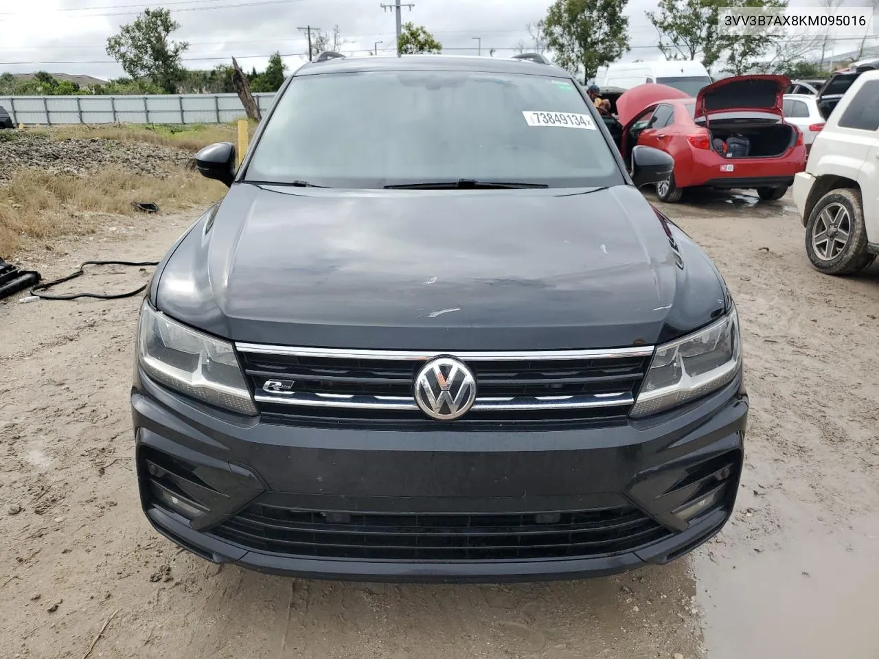 3VV3B7AX8KM095016 2019 Volkswagen Tiguan Se