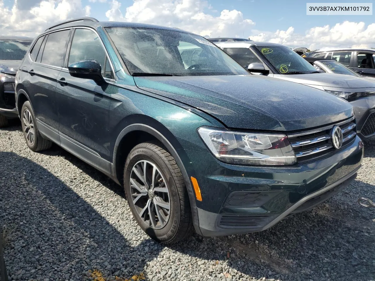 3VV3B7AX7KM101792 2019 Volkswagen Tiguan Se