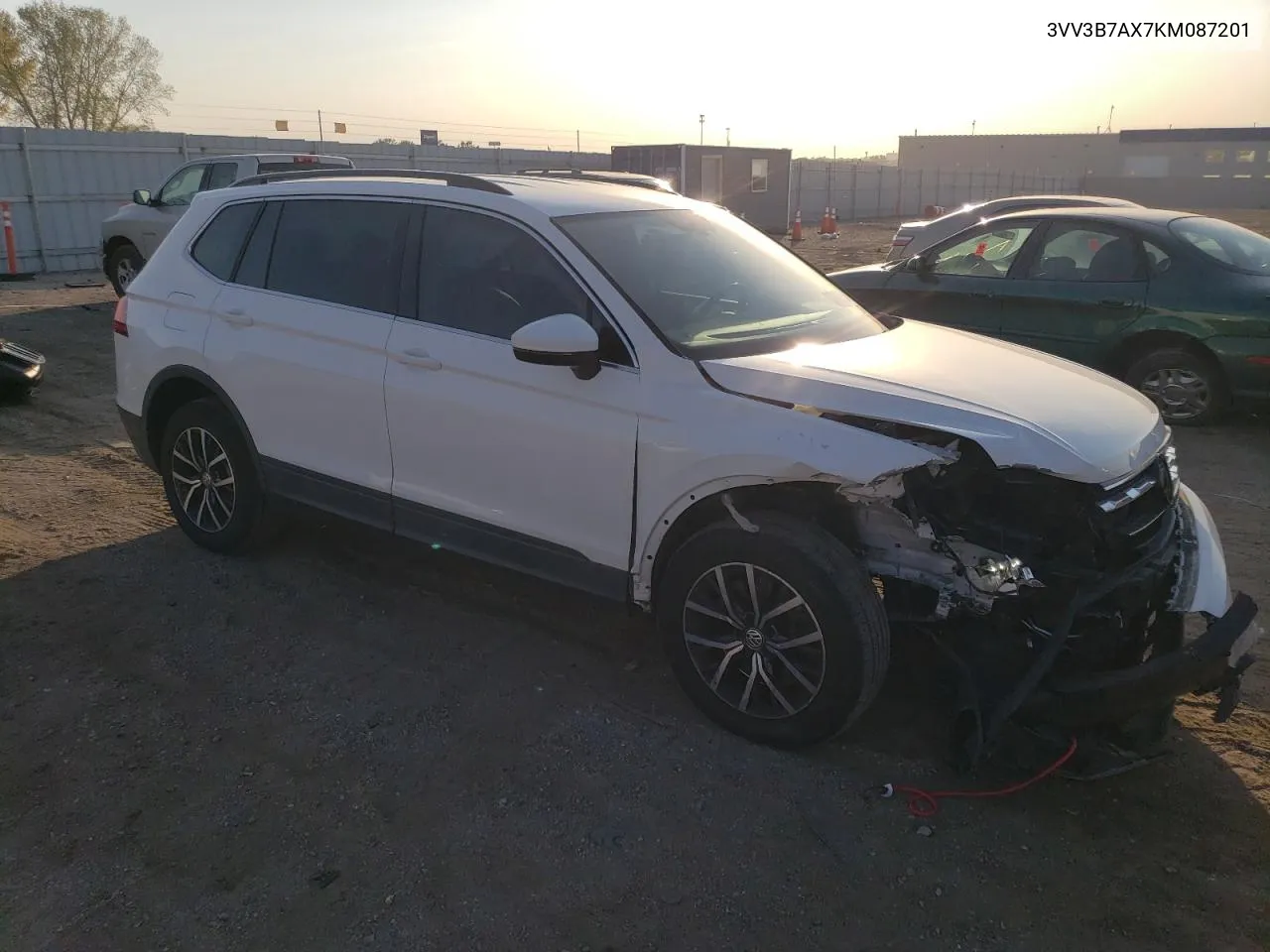 3VV3B7AX7KM087201 2019 Volkswagen Tiguan Se