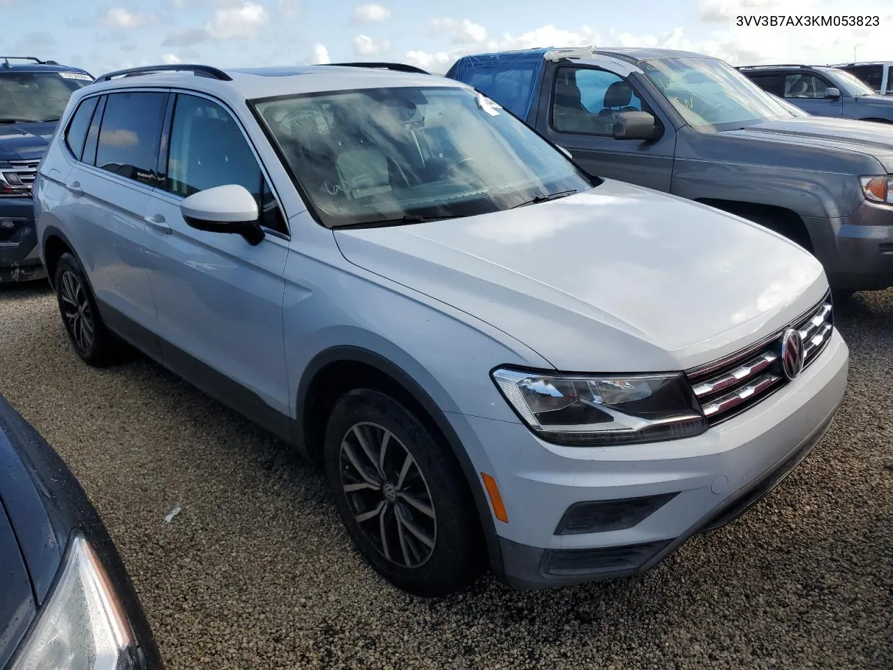 2019 Volkswagen Tiguan Se VIN: 3VV3B7AX3KM053823 Lot: 74064154