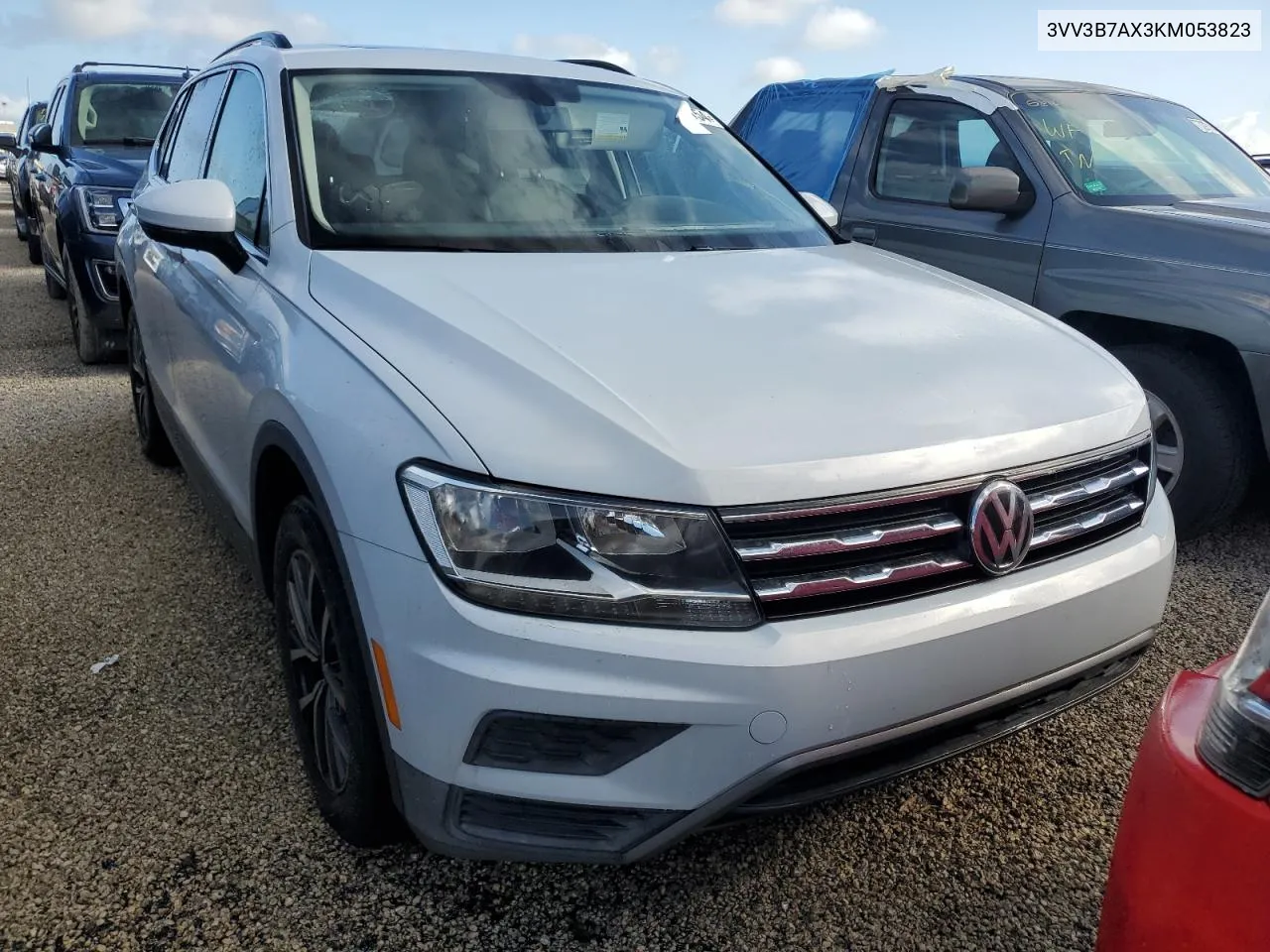 2019 Volkswagen Tiguan Se VIN: 3VV3B7AX3KM053823 Lot: 74064154