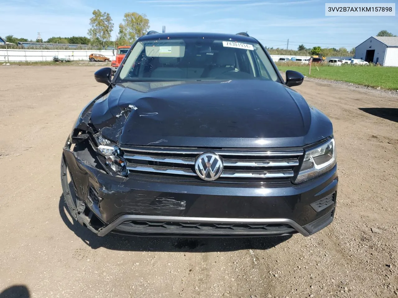 3VV2B7AX1KM157898 2019 Volkswagen Tiguan Se