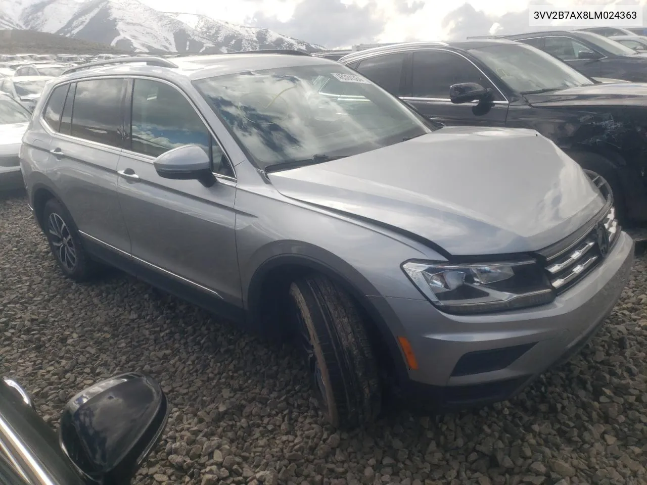 3VV2B7AX8LM024363 2020 Volkswagen Tiguan Se