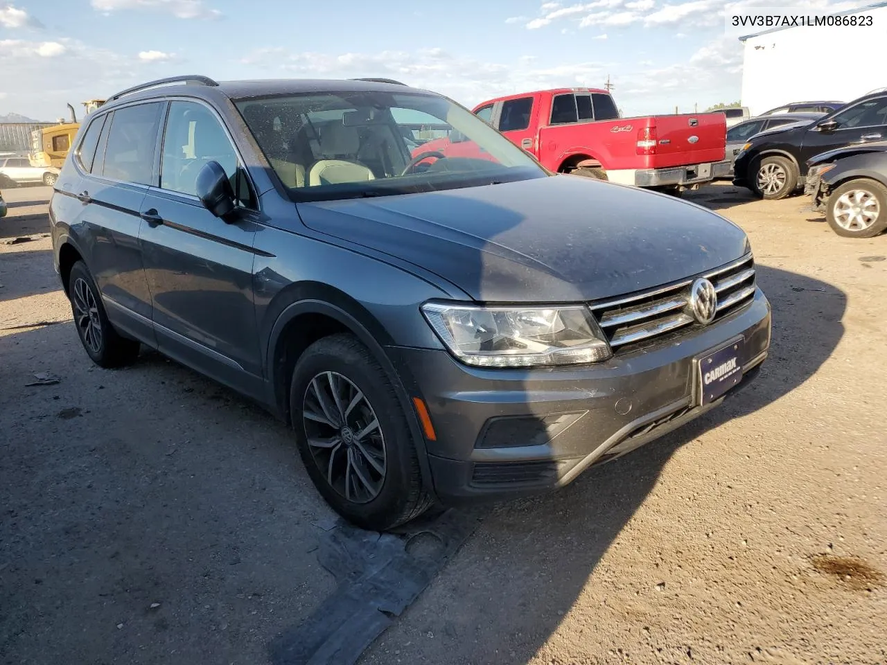 3VV3B7AX1LM086823 2020 Volkswagen Tiguan Se