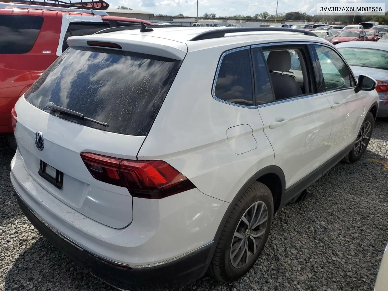 3VV3B7AX6LM088566 2020 Volkswagen Tiguan Se