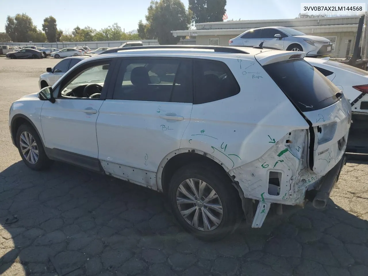 3VV0B7AX2LM144568 2020 Volkswagen Tiguan S