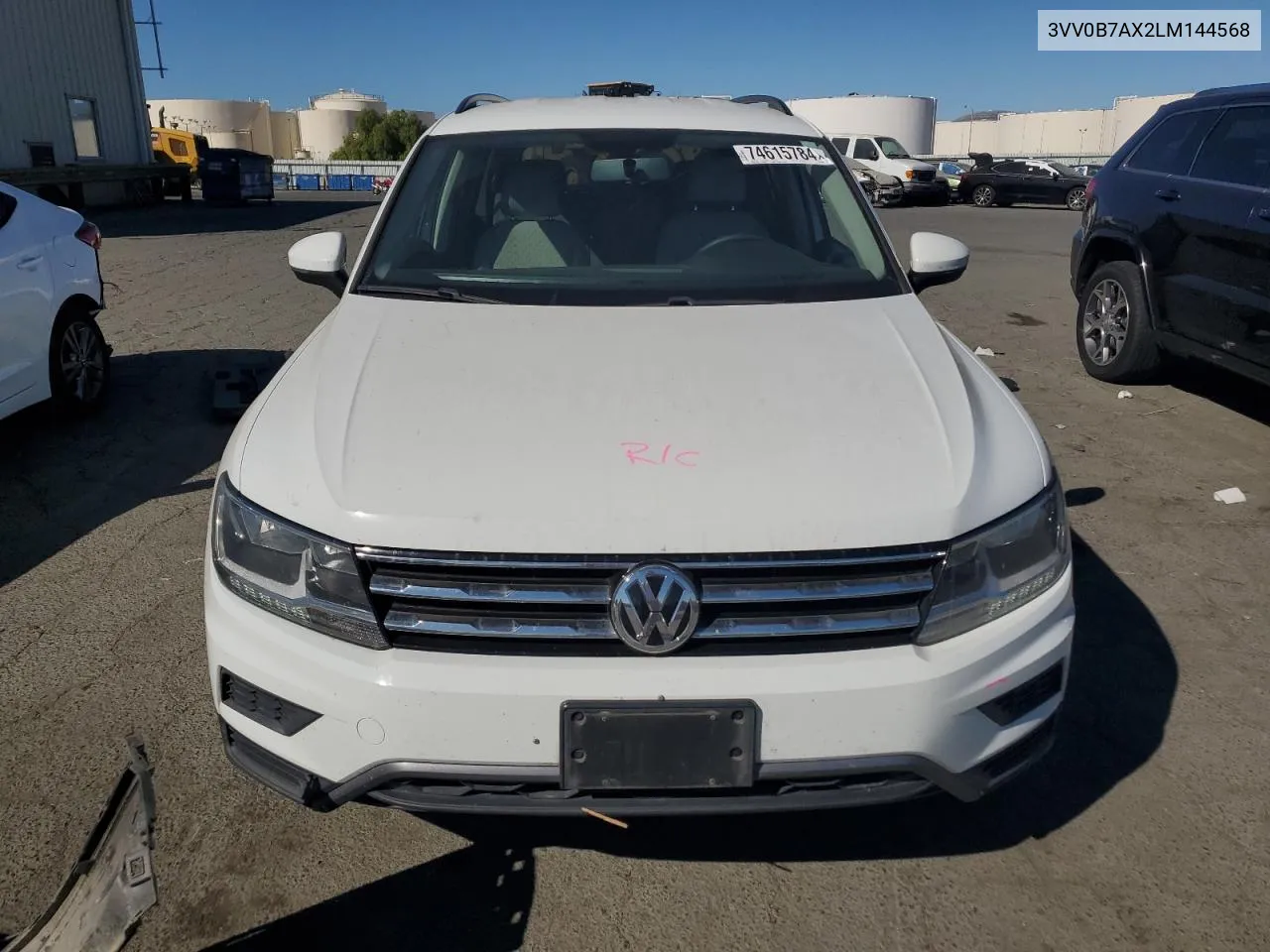 3VV0B7AX2LM144568 2020 Volkswagen Tiguan S