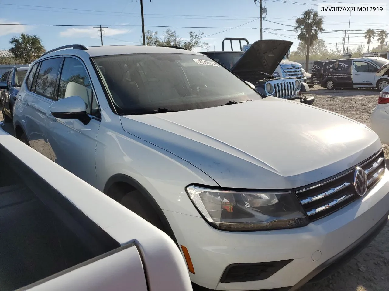 3VV3B7AX7LM012919 2020 Volkswagen Tiguan Se