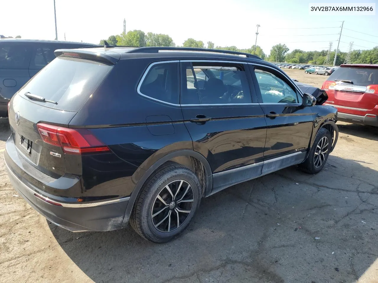 3VV2B7AX6MM132966 2021 Volkswagen Tiguan Se