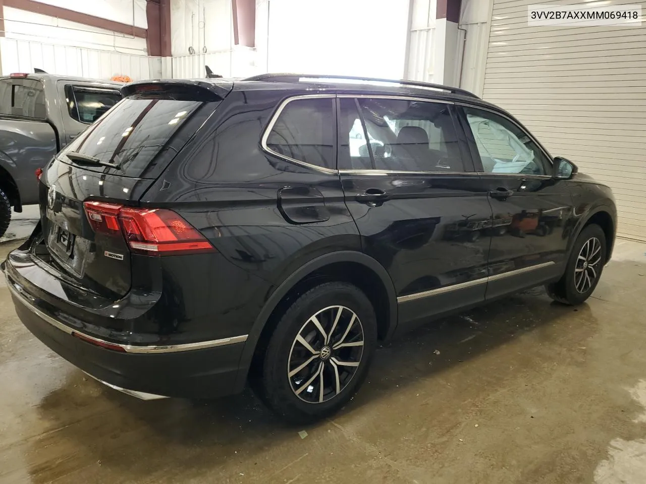 3VV2B7AXXMM069418 2021 Volkswagen Tiguan Se