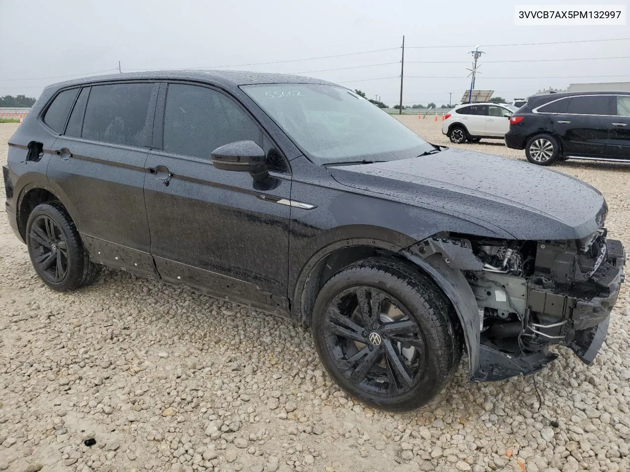 3VVCB7AX5PM132997 2023 Volkswagen Tiguan Se R-Line Black