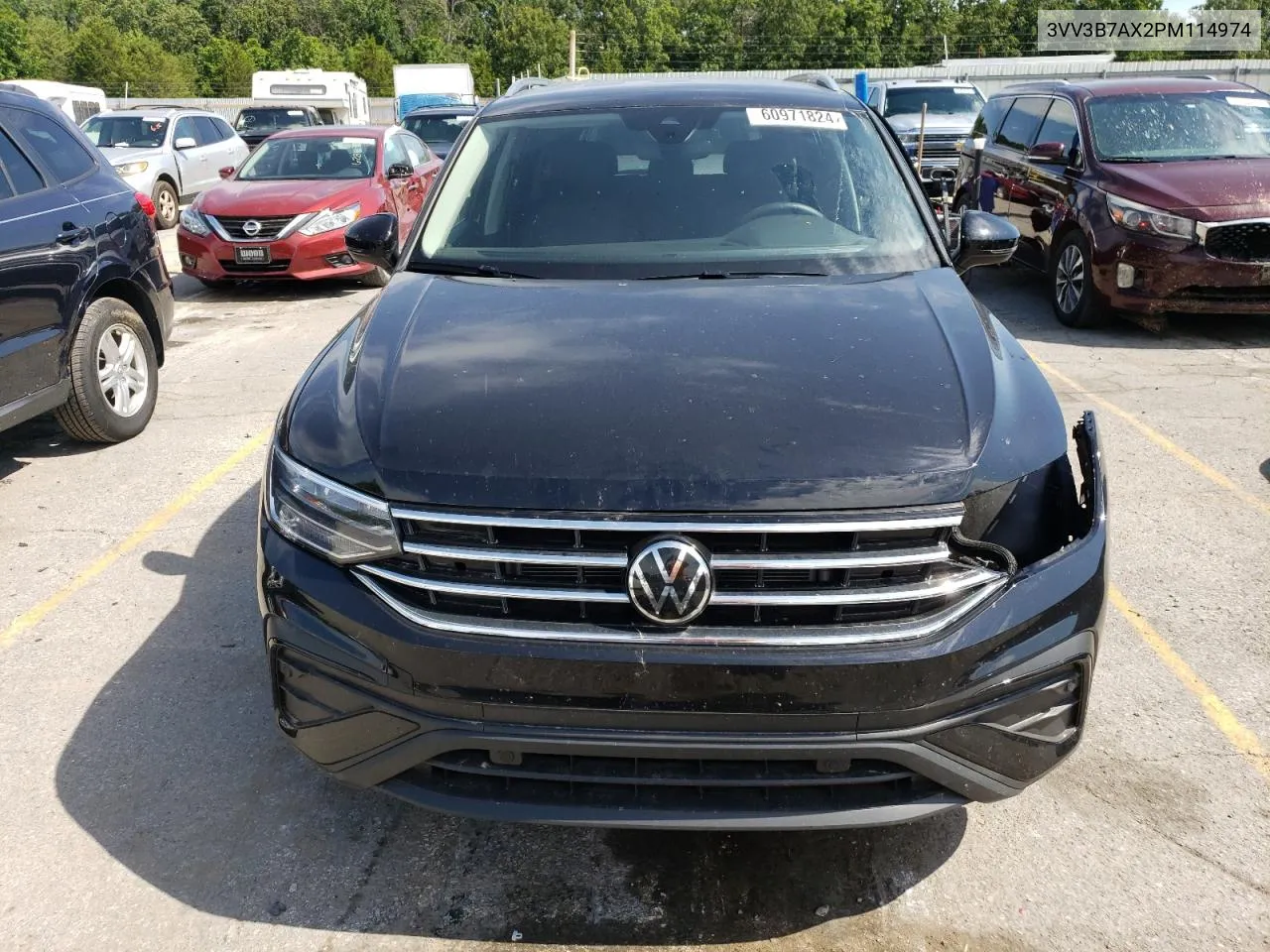 3VV3B7AX2PM114974 2023 Volkswagen Tiguan Se