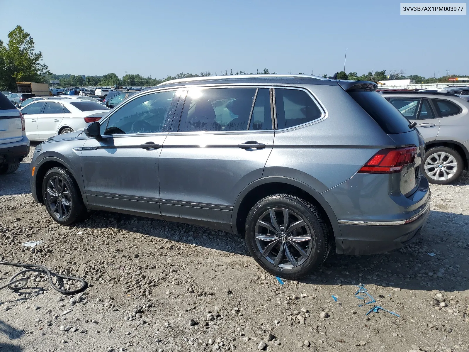 3VV3B7AX1PM003977 2023 Volkswagen Tiguan Se