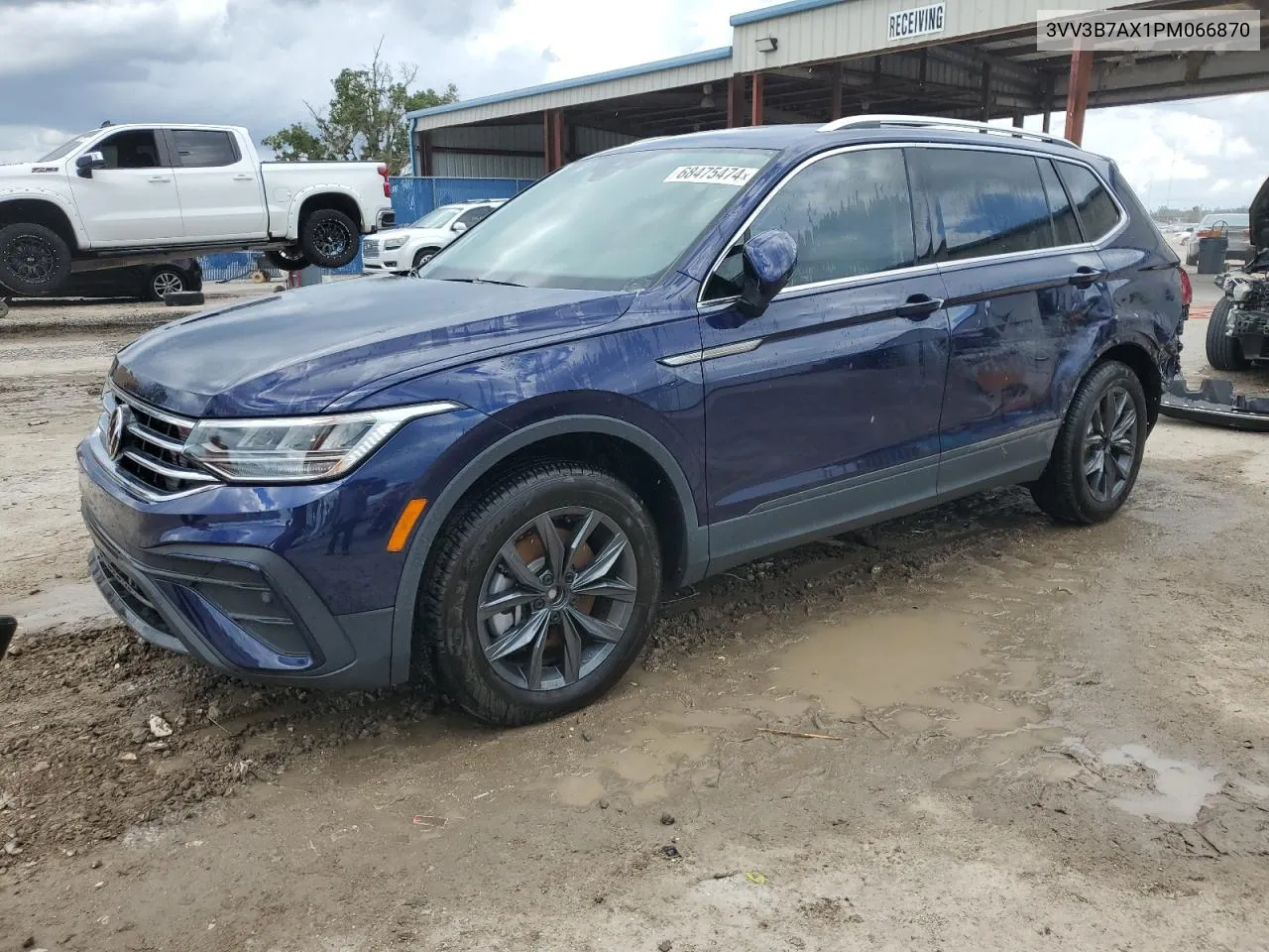 3VV3B7AX1PM066870 2023 Volkswagen Tiguan Se