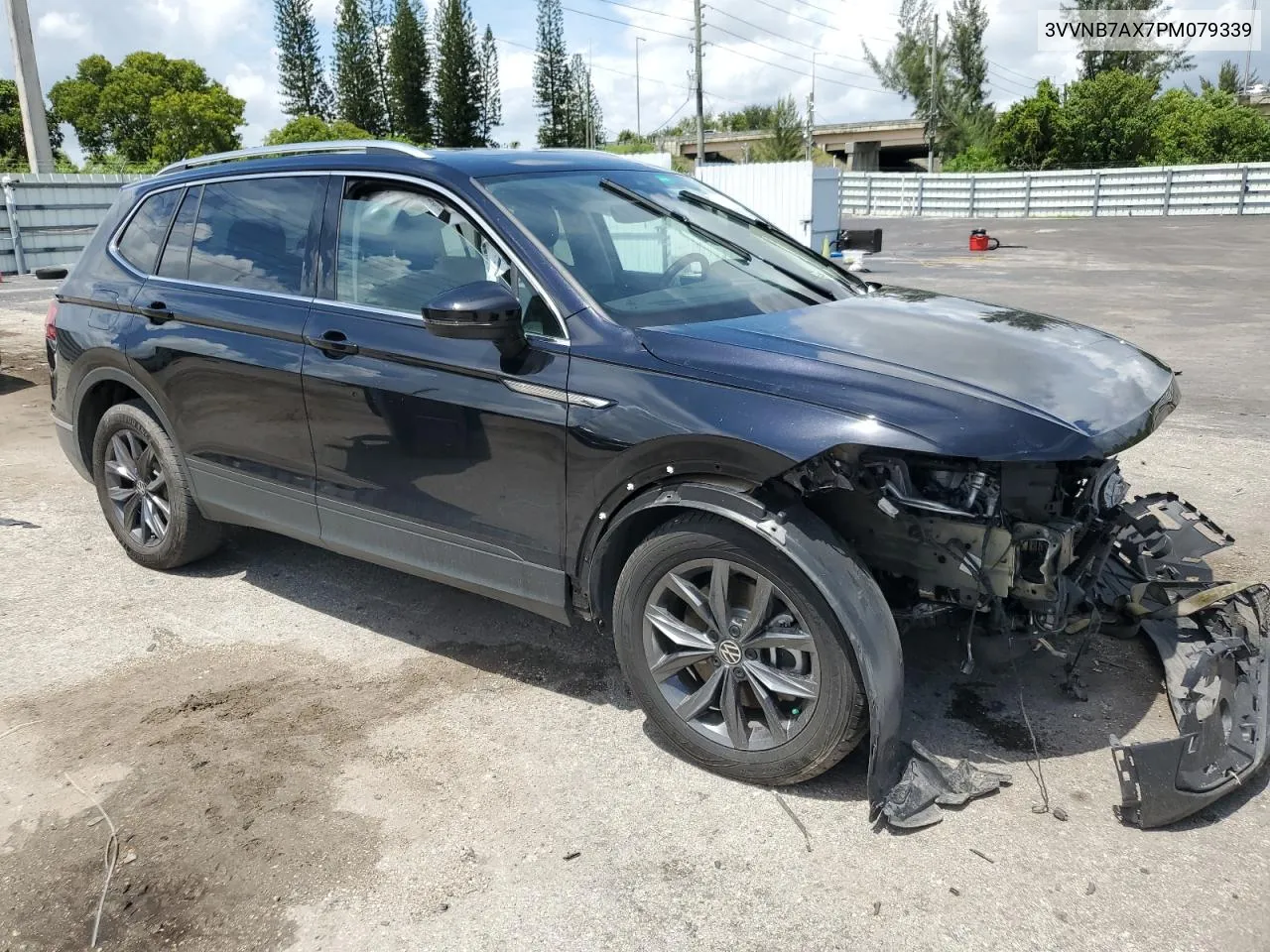 3VVNB7AX7PM079339 2023 Volkswagen Tiguan Se