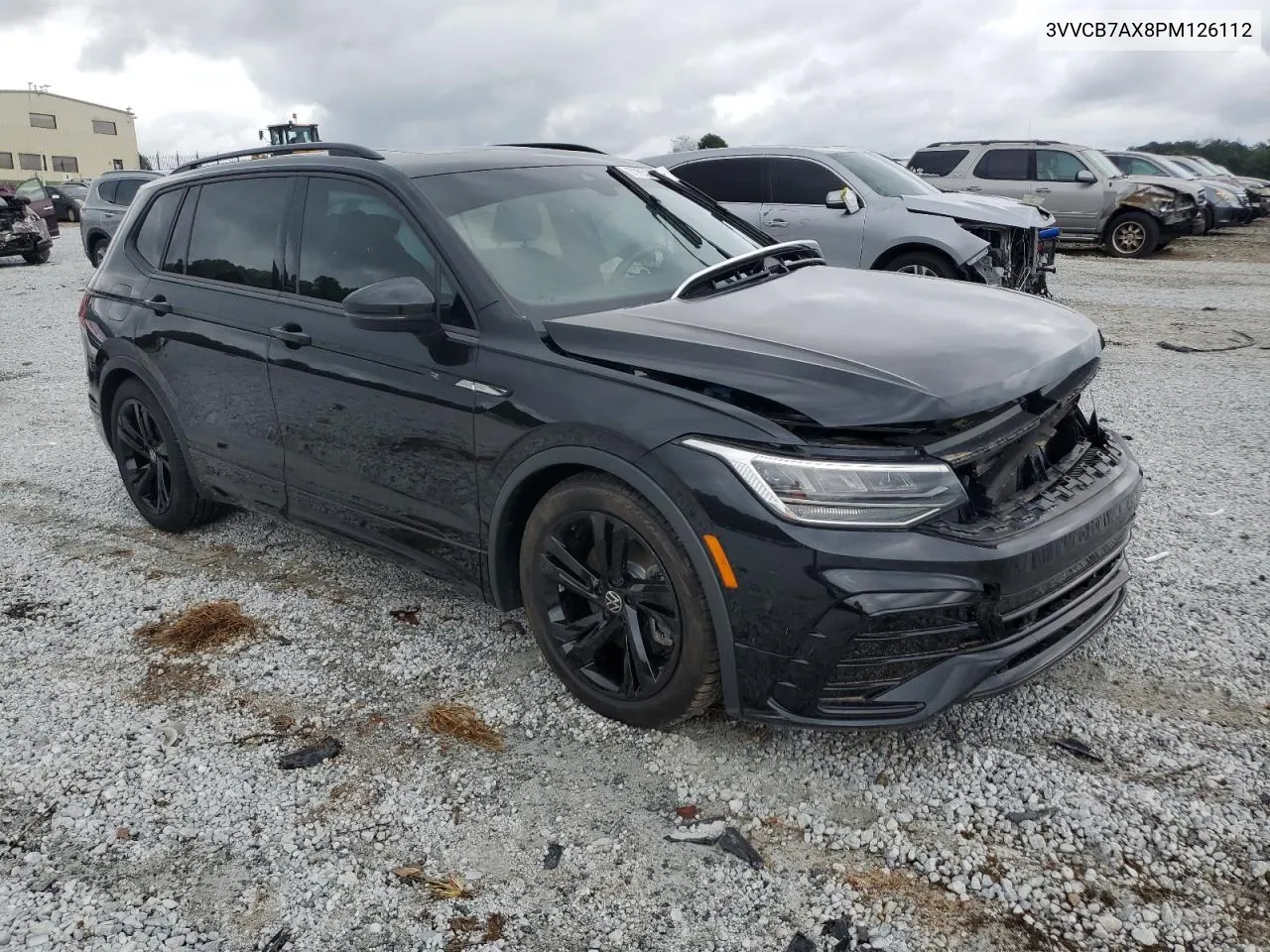 3VVCB7AX8PM126112 2023 Volkswagen Tiguan Se R-Line Black