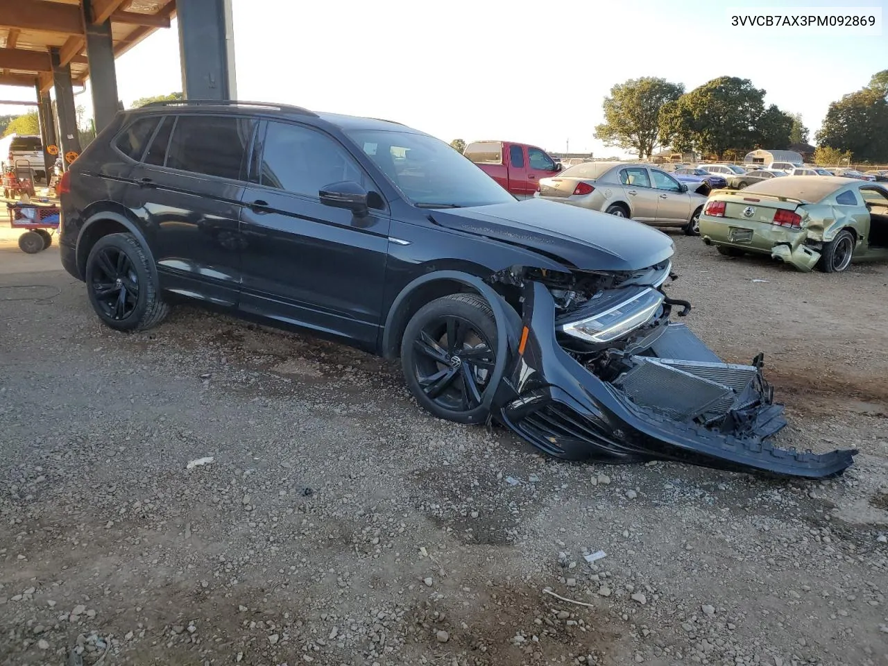 3VVCB7AX3PM092869 2023 Volkswagen Tiguan Se R-Line Black