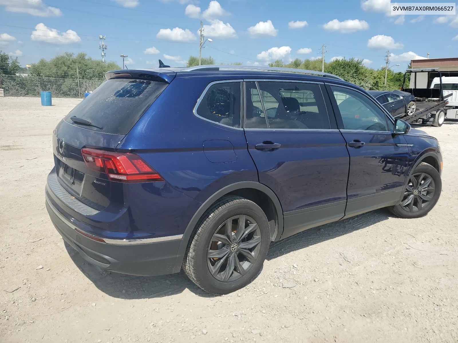 3VVMB7AX0RM066527 2024 Volkswagen Tiguan Se