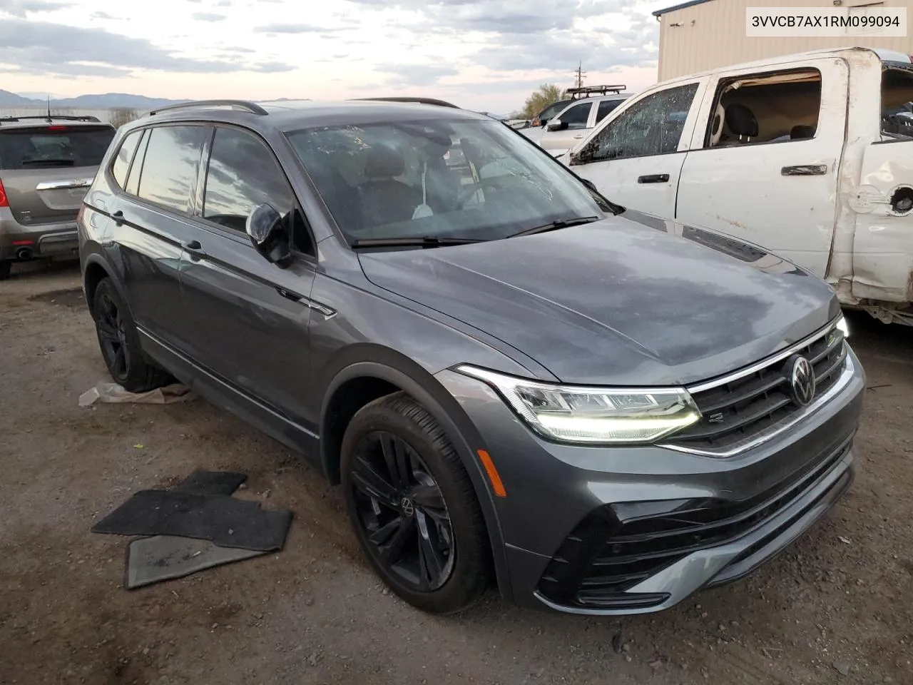 2024 Volkswagen Tiguan 2.0T Se R-Line Black VIN: 3VVCB7AX1RM099094 Lot: 72605264