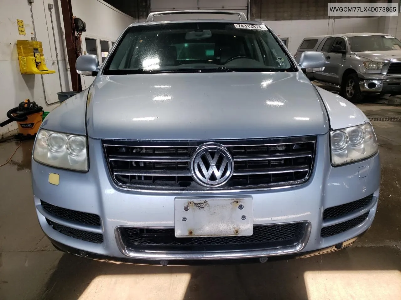 2004 Volkswagen Touareg 4.2 VIN: WVGCM77LX4D073865 Lot: 74313074