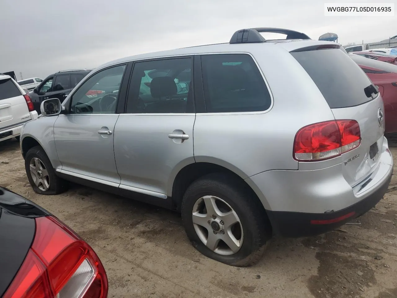 2005 Volkswagen Touareg 3.2 VIN: WVGBG77L05D016935 Lot: 49203584