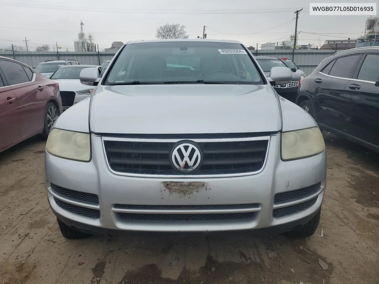 2005 Volkswagen Touareg 3.2 VIN: WVGBG77L05D016935 Lot: 49203584