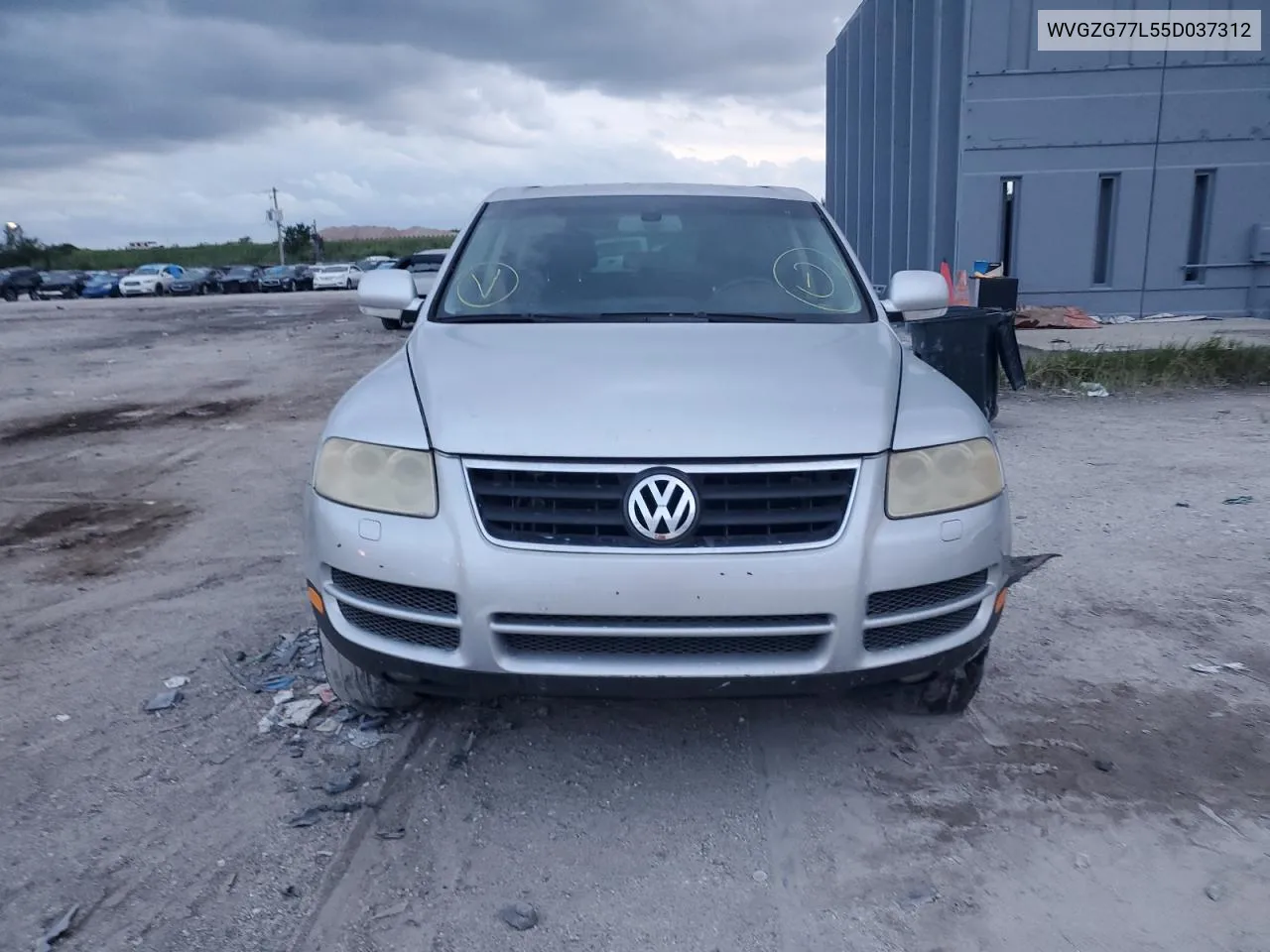 2005 Volkswagen Touareg 3.2 VIN: WVGZG77L55D037312 Lot: 77365654