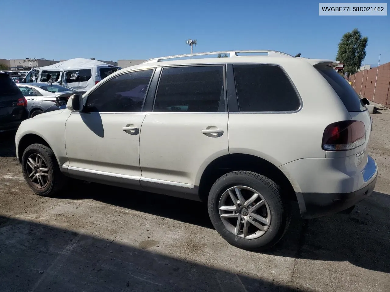 2008 Volkswagen Touareg 2 V6 VIN: WVGBE77L58D021462 Lot: 76198934