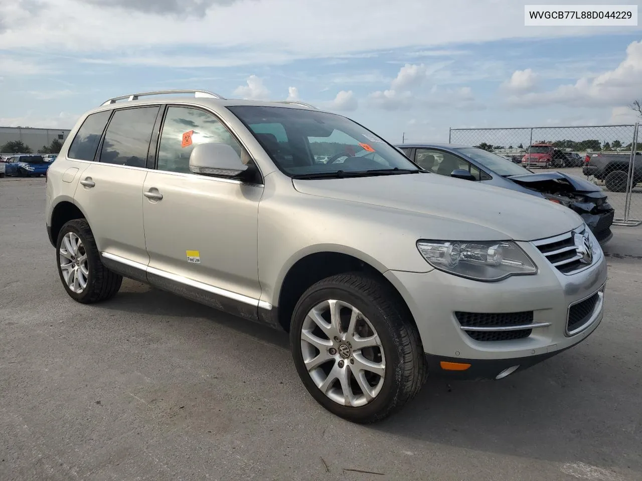 2008 Volkswagen Touareg 2 V8 VIN: WVGCB77L88D044229 Lot: 77589194