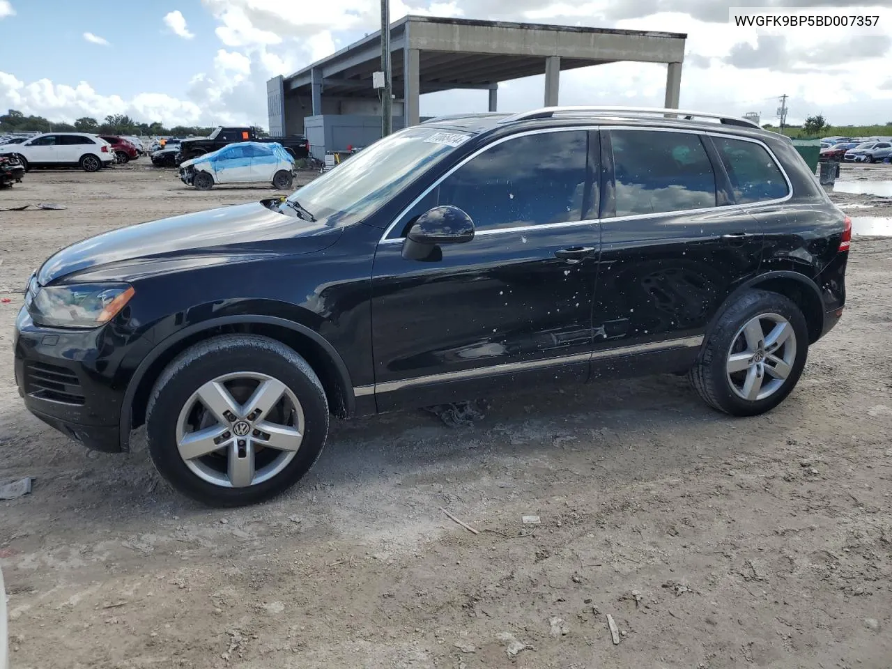 2011 Volkswagen Touareg V6 Tdi VIN: WVGFK9BP5BD007357 Lot: 77065434