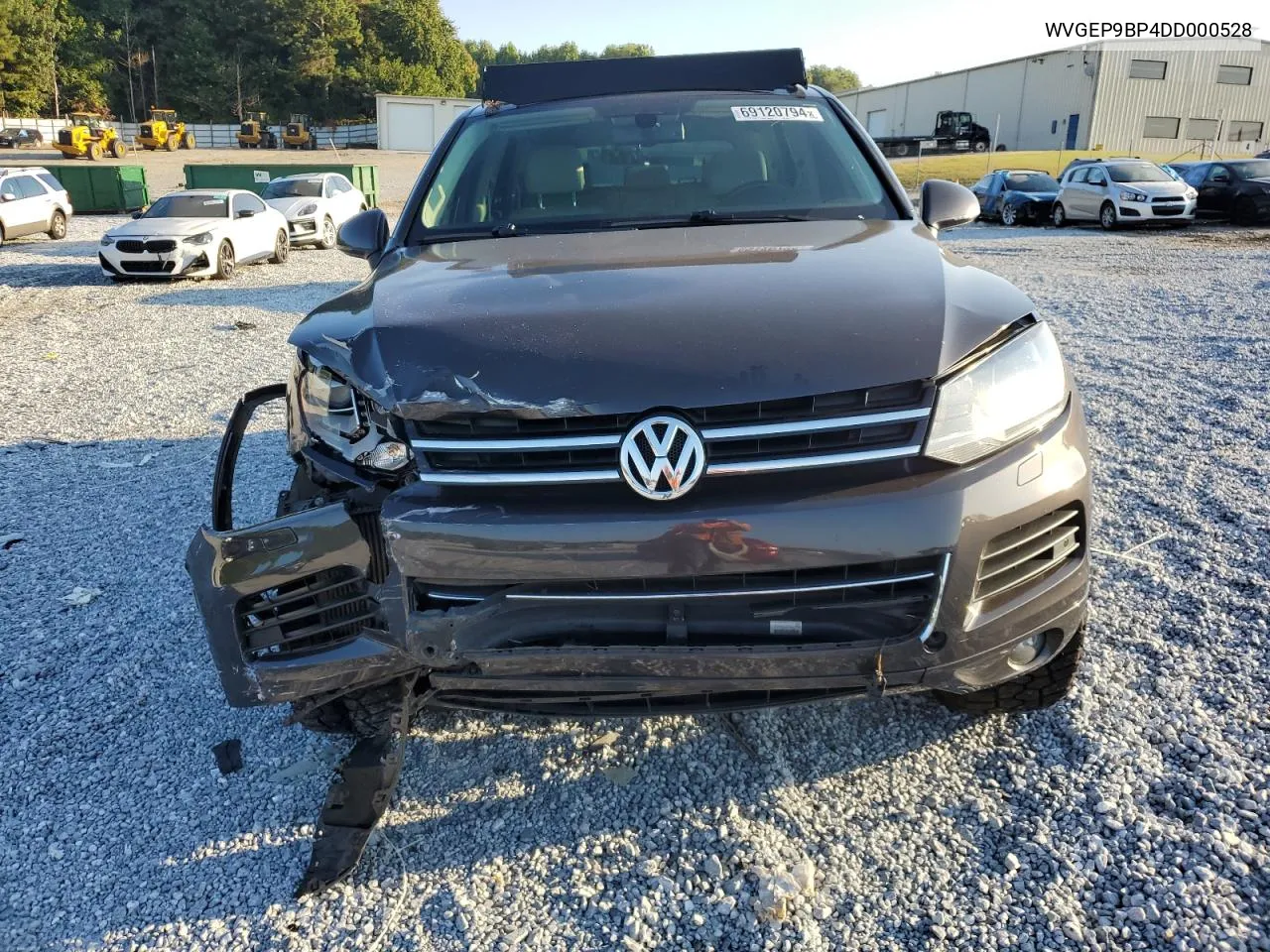 2013 Volkswagen Touareg V6 Tdi VIN: WVGEP9BP4DD000528 Lot: 69120794