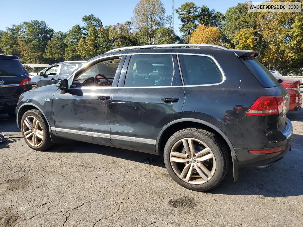 2013 Volkswagen Touareg V6 VIN: WVGEF9BP2DD013233 Lot: 76928704