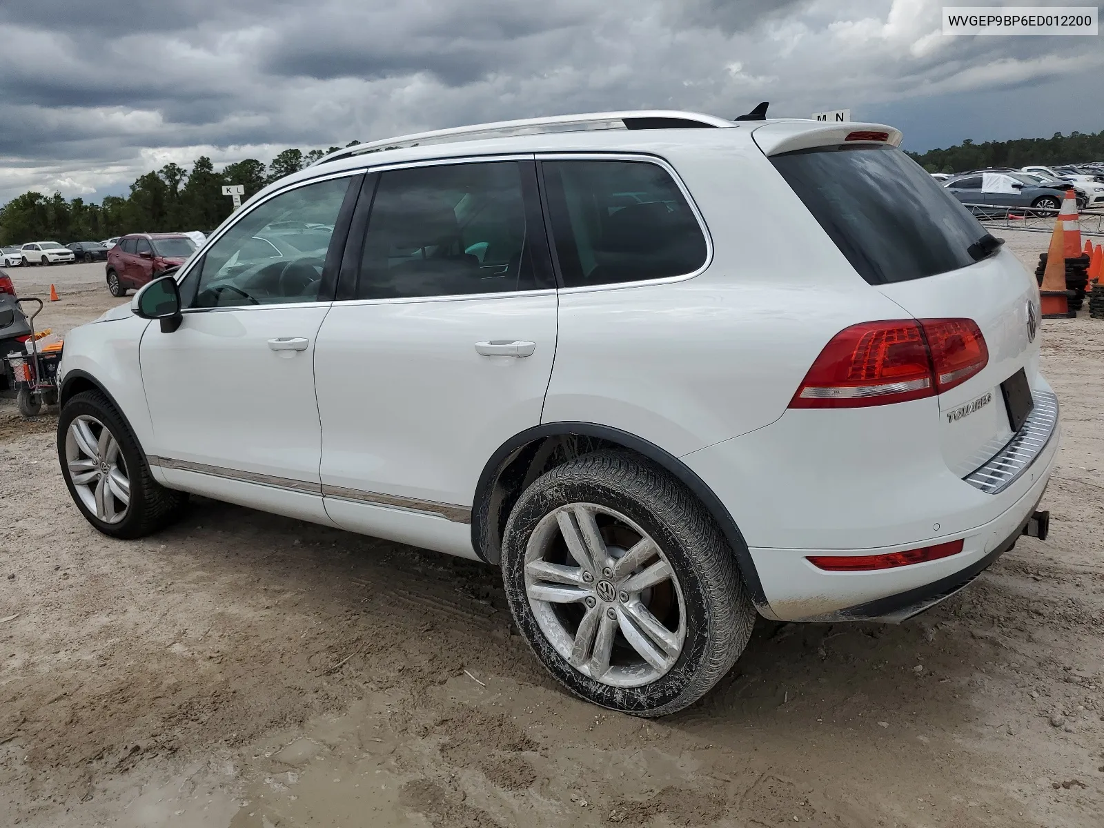 2014 Volkswagen Touareg V6 Tdi VIN: WVGEP9BP6ED012200 Lot: 63583784