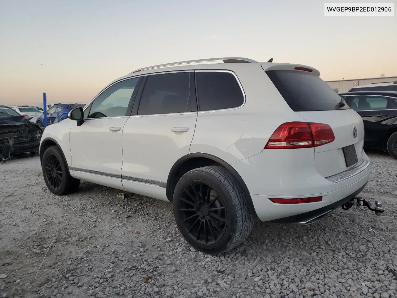 2014 Volkswagen Touareg V6 Tdi VIN: WVGEP9BP2ED012906 Lot: 77400534