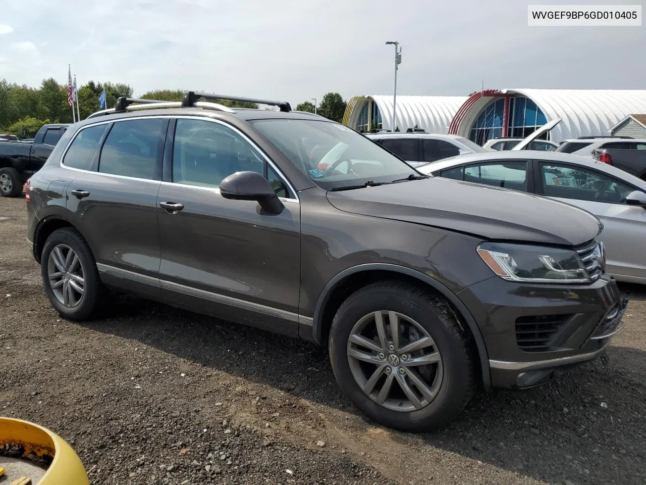 WVGEF9BP6GD010405 2016 Volkswagen Touareg Sport