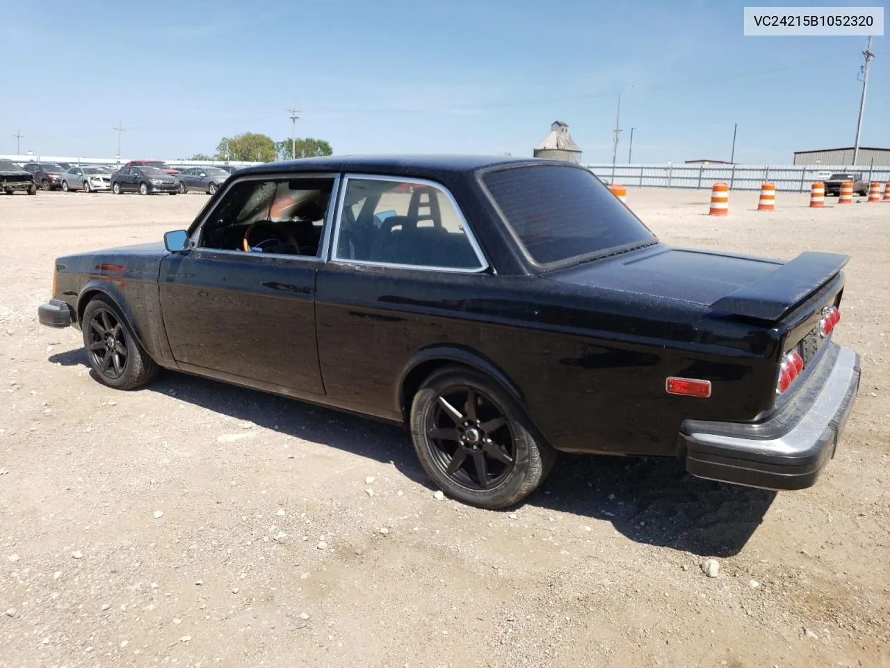 VC24215B1052320 1975 Volvo 242