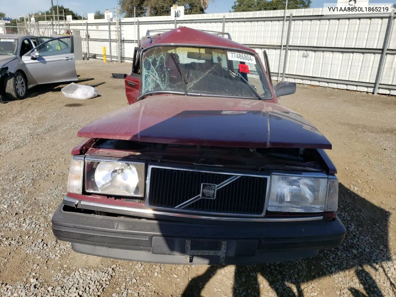 YV1AA8850L1865219 1990 Volvo 240 Base