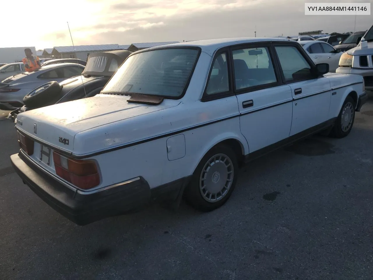 YV1AA8844M1441146 1991 Volvo 240