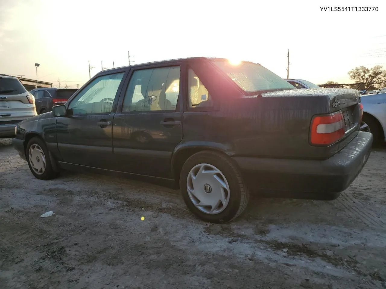 1996 Volvo 850 Base VIN: YV1LS5541T1333770 Lot: 75917574