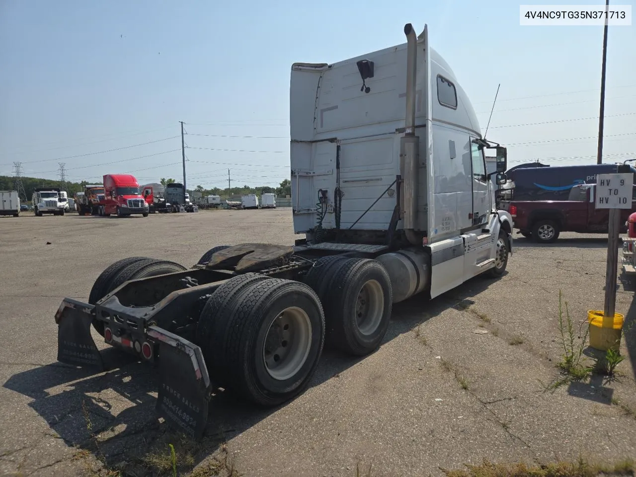 2005 Volvo Vn Vnl VIN: 4V4NC9TG35N371713 Lot: 70205704