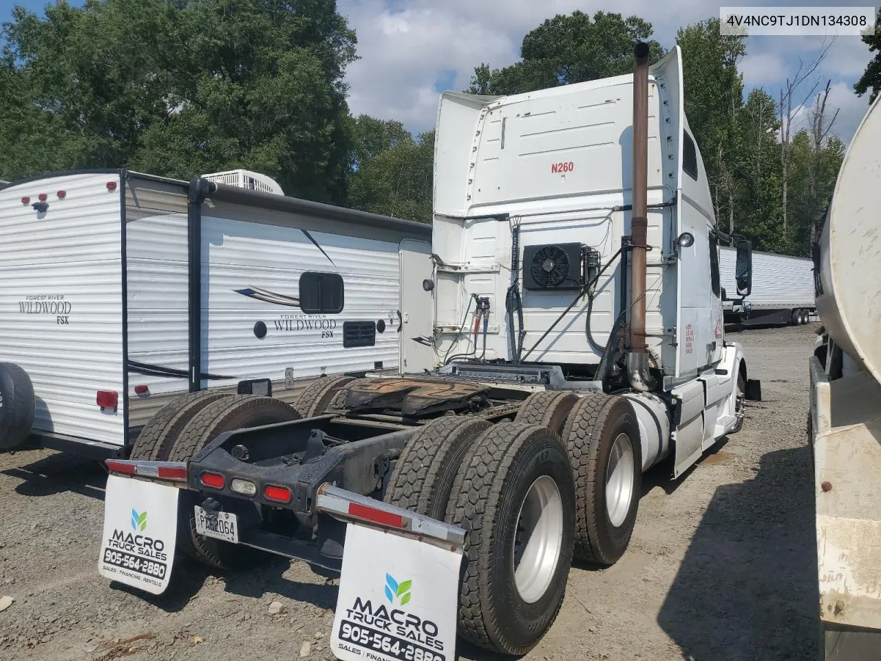 4V4NC9TJ1DN134308 2013 Volvo Vn Vnl