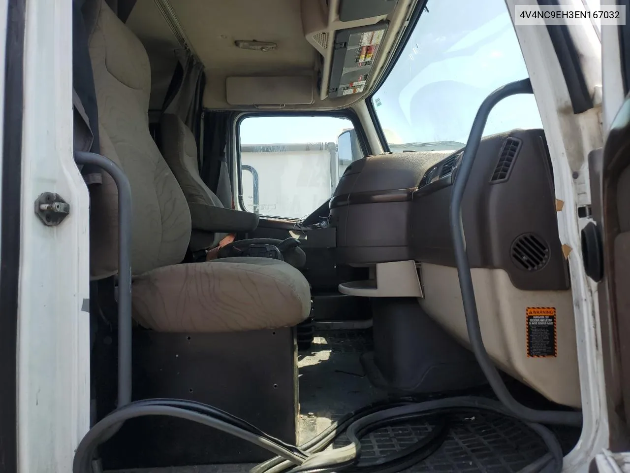 4V4NC9EH3EN167032 2014 Volvo Vn Vnl