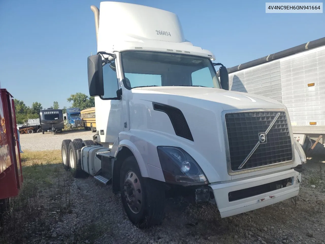 4V4NC9EH6GN941664 2016 Volvo Vn Vnl