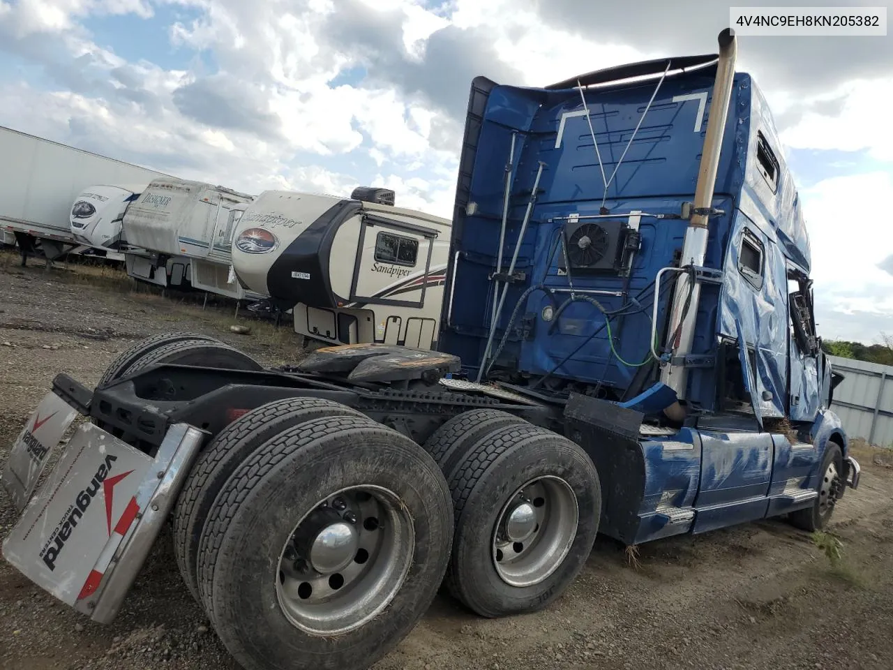 4V4NC9EH8KN205382 2019 Volvo Vn Vnl