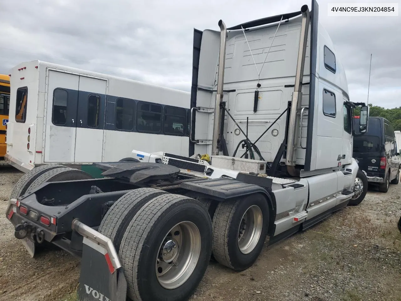 4V4NC9EJ3KN204854 2019 Volvo Vn Vnl