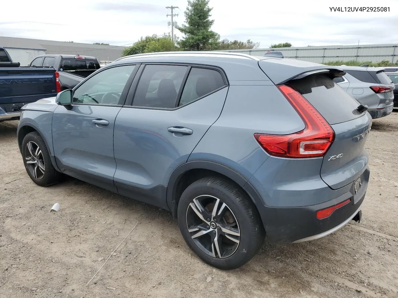 YV4L12UV4P2925081 2023 Volvo Xc40 Core