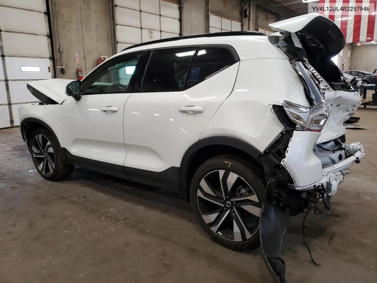 YV4L12UL4R2257946 2024 Volvo Xc40 Plus