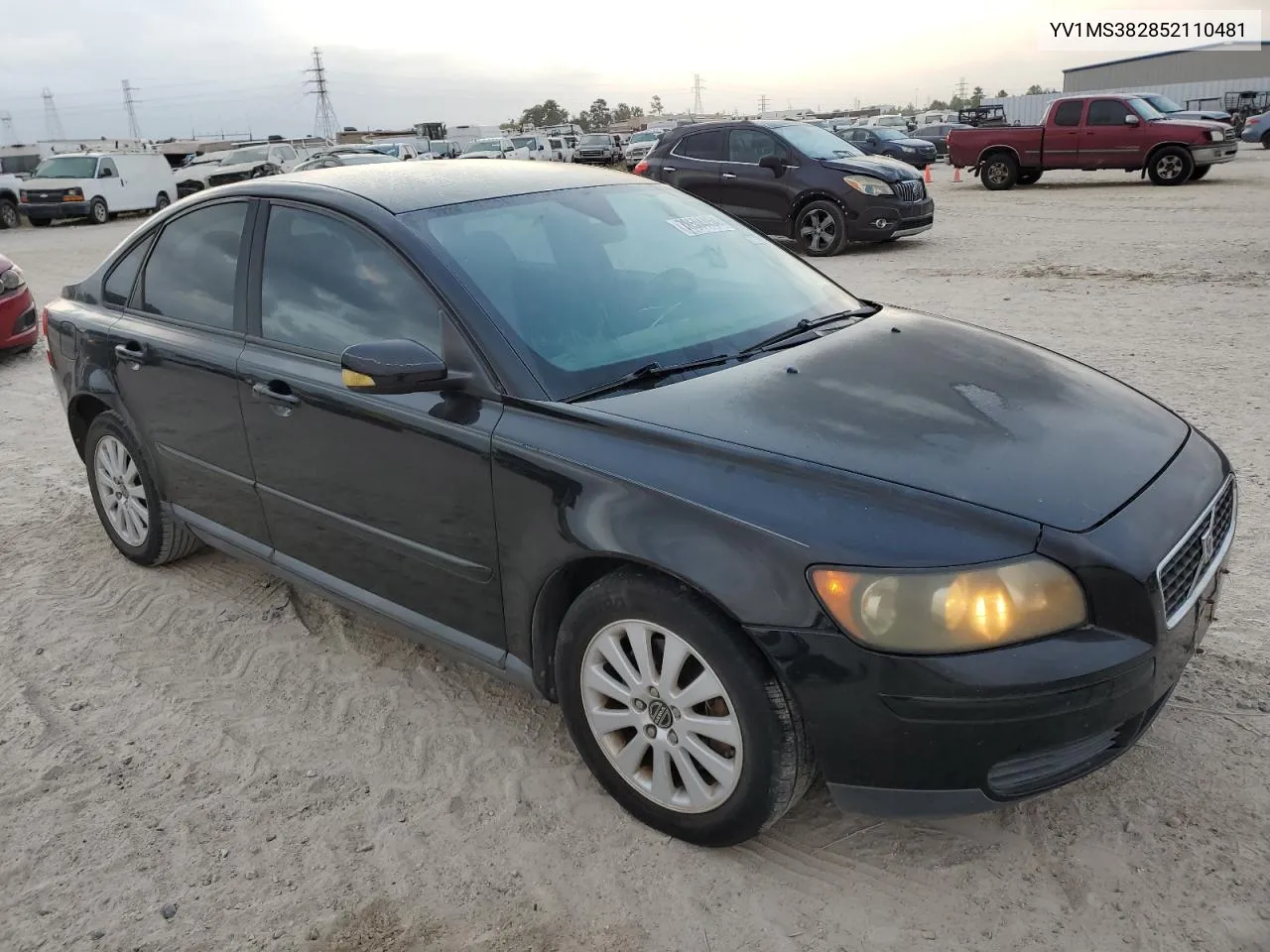 2005 Volvo S40 2.4I VIN: YV1MS382852110481 Lot: 78504454