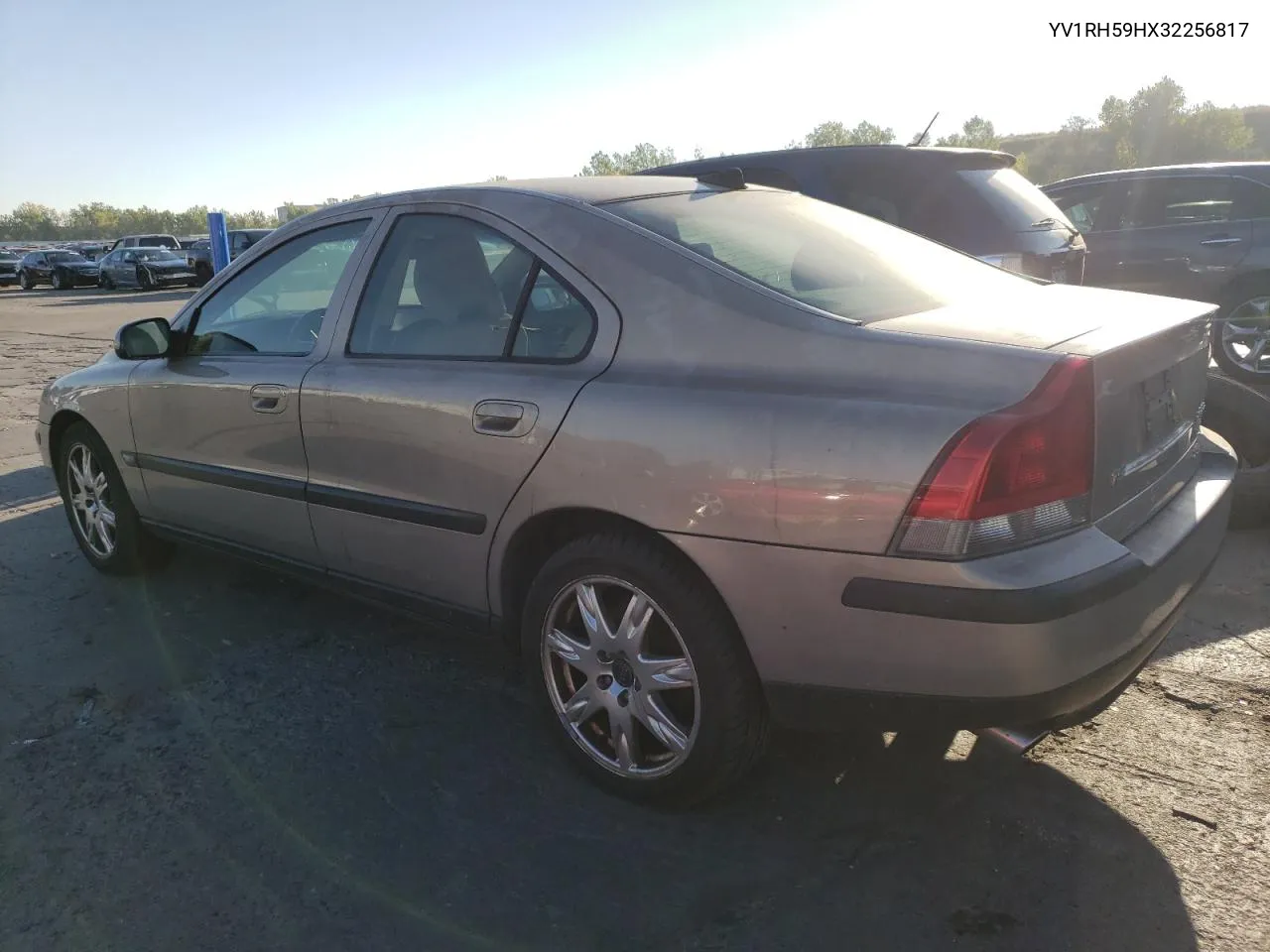 2003 Volvo S60 2.5T VIN: YV1RH59HX32256817 Lot: 74256944