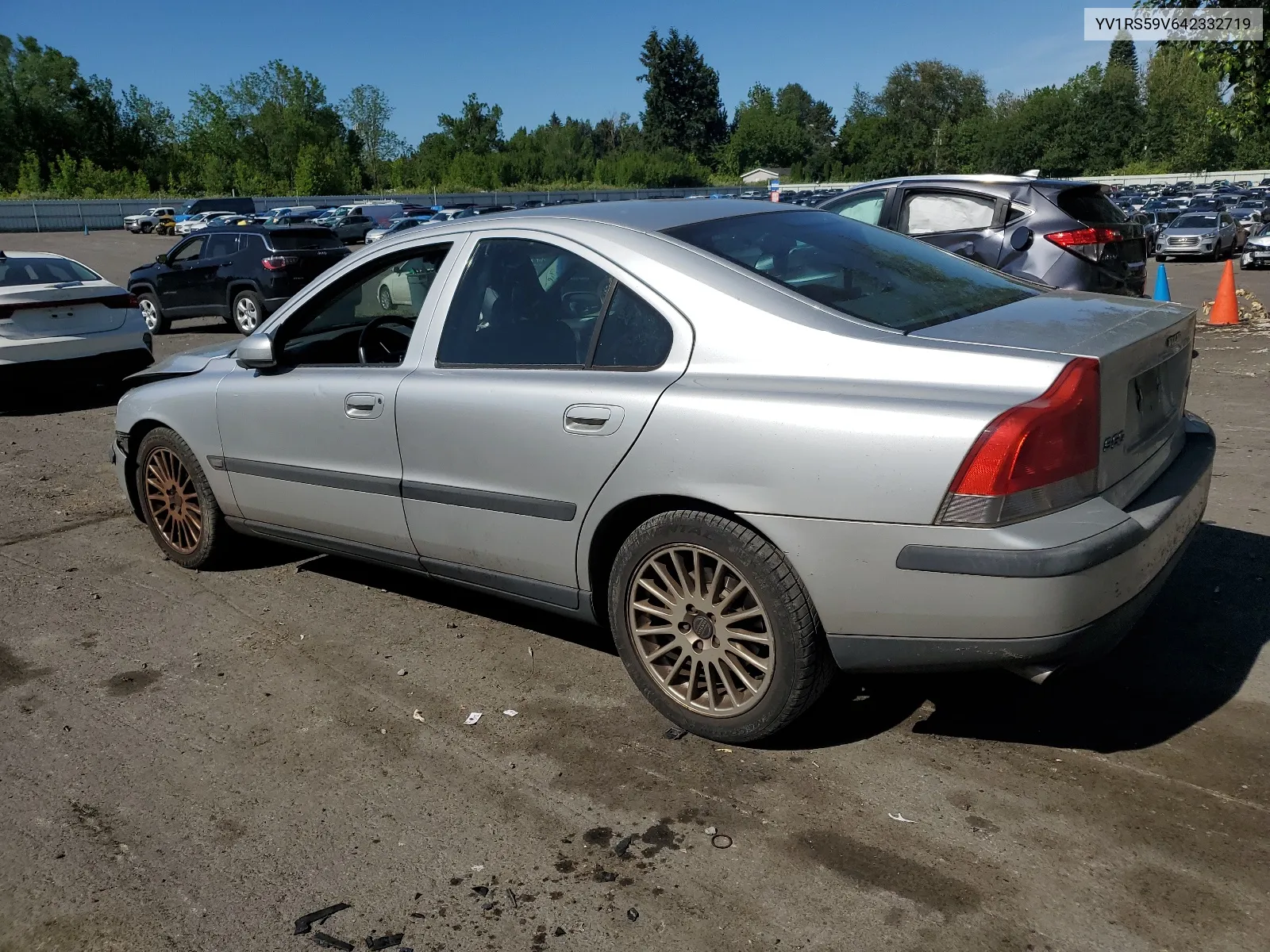 2004 Volvo S60 2.5T VIN: YV1RS59V642332719 Lot: 67094254